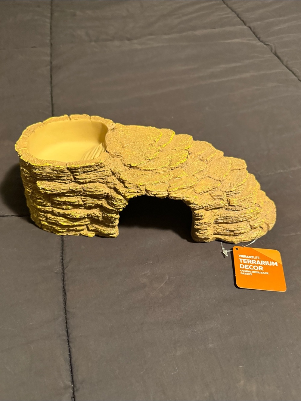 NEW: Vibrant life Yellow Rock Cave Terrarium Hide with Feeding Well For Fishtank